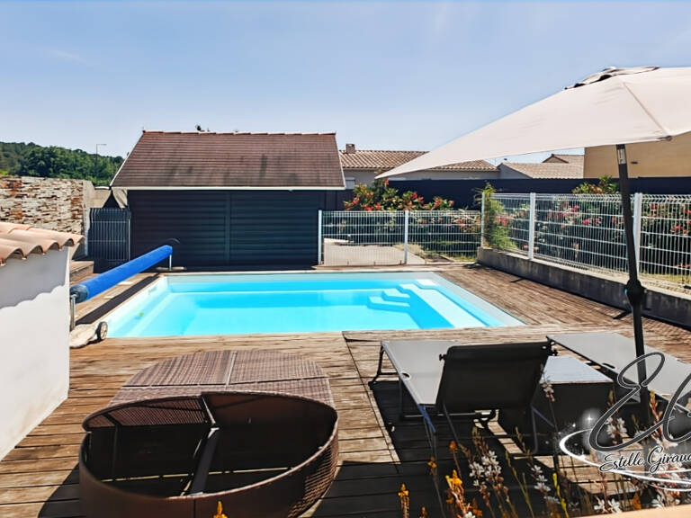 VILLEGLY : Villa de plain-pied avec piscine et jacuzzi — photo 1