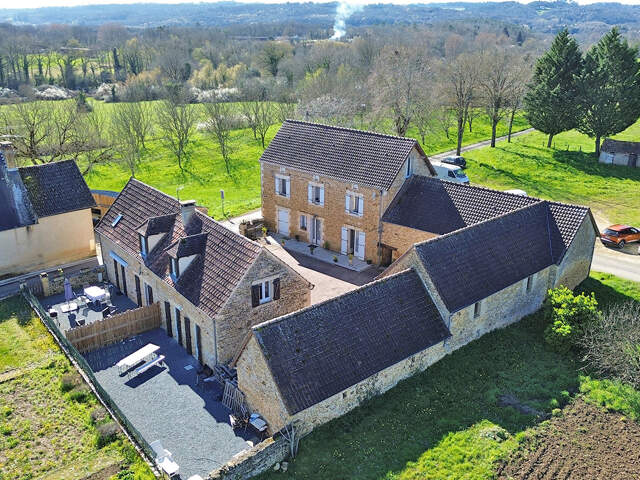 Maison Prats De Carlux 252 m2 — photo du bien