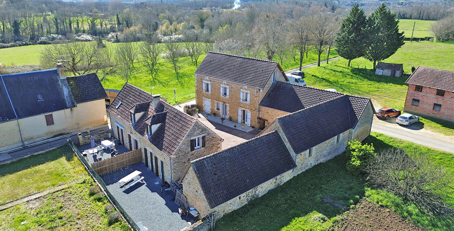 Maison Prats De Carlux 252 m2 — photo 1