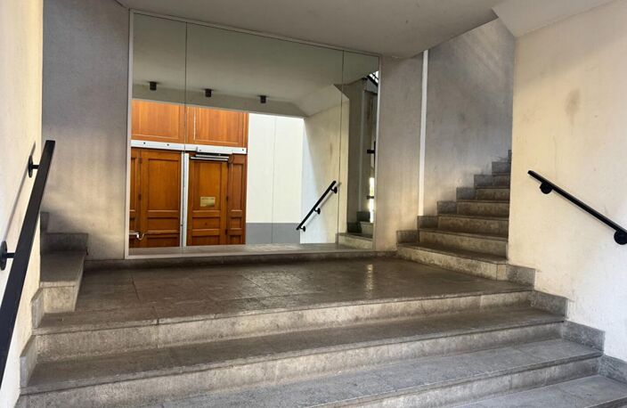 Appartement Aubagne 2 pièces 43 m2+20 m² terrasse — photo 2