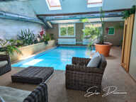 Laissez-vous surprendre: Grande maison 5 chambres, piscine intérieure, salle de billard, jardin, garage double — photo 2