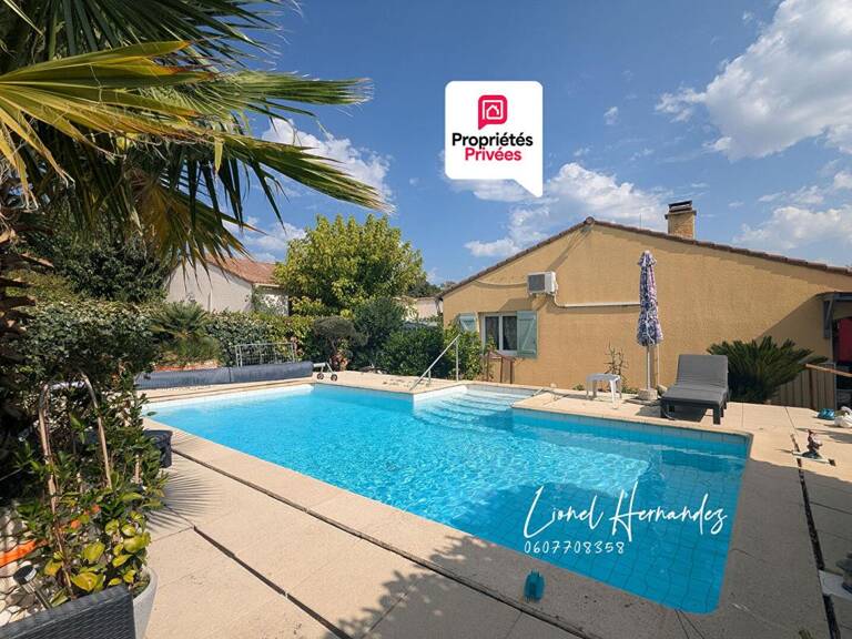 Maison individuelle de plain-pied avec piscine et terrain clos de 558m² — photo 1