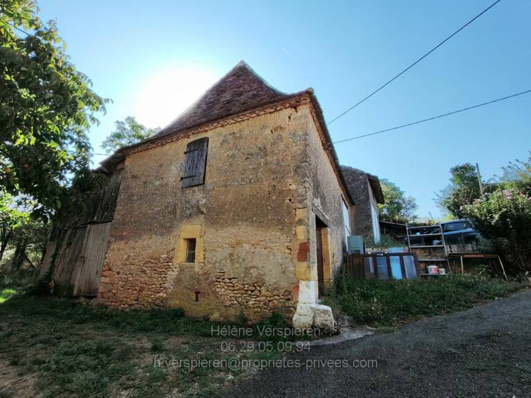 GRANGE  A RESTAURER SUR UN TERRAIN 508 M2 — photo 1
