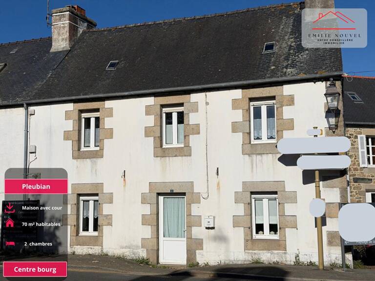 Pleubian, une maison de bourg facile à vivre — photo 1