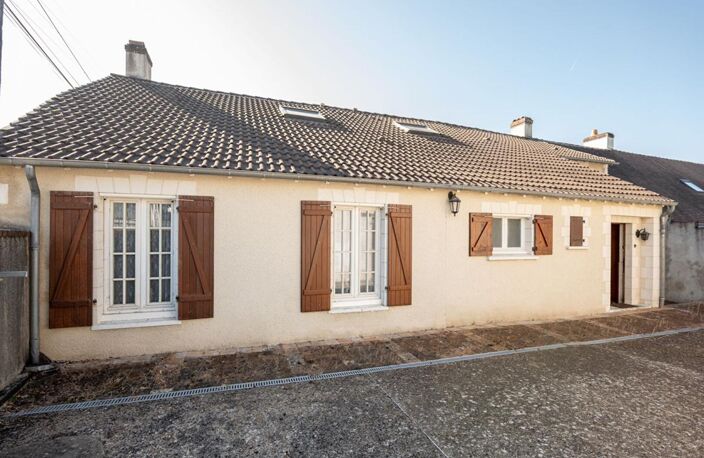 LIEUX UNIQUES ® PROPRIÉTÉS PRIVÉES -  PROPOSE ANCIEN COUVENT DE 173 M² SUR UN TERRAIN DE 1.600 M² - AZÉ - GARE TGV VENDÔME — photo 3