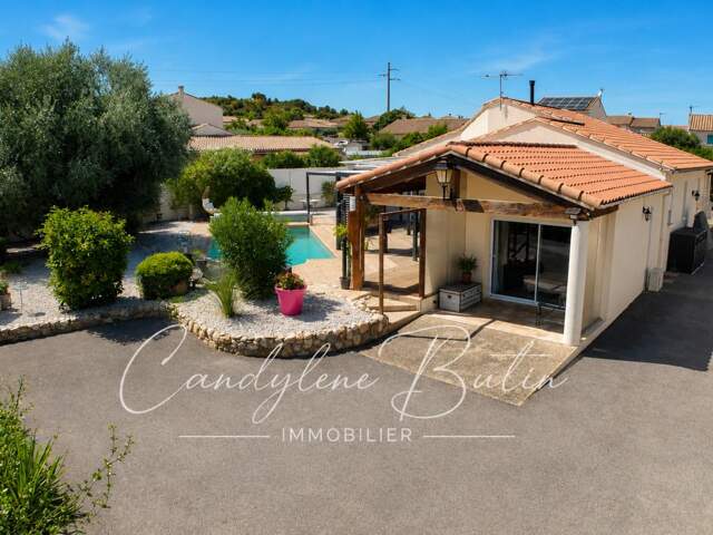 VILLA DE PLAIN-PIED , 164.7 M² ,4 CHAMBRES , 3 SUITES ?,PISCINE , TERRAIN 1 025 M² — photo du bien