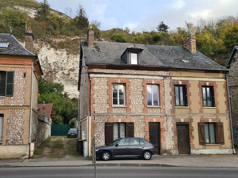 Baisse de prix : Les Andelys - Immeuble de rapport de 3 logements  dont 2 loués pour une rentabilité de 18.240 par an.- Prix 185.000 — photo 1