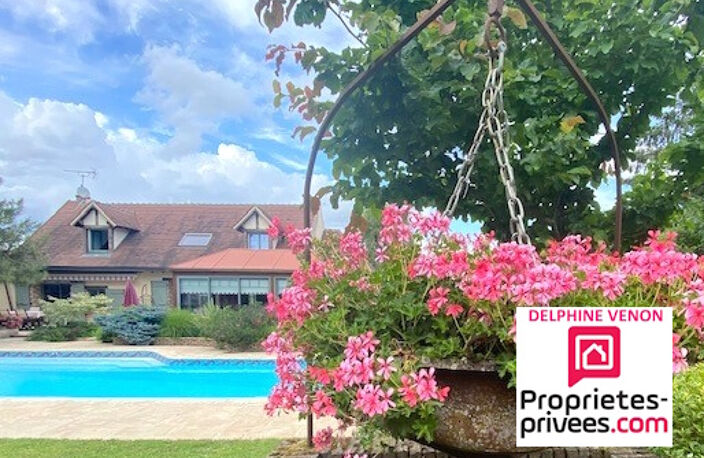 Propriété avec piscine à 2 pas de la Loire sur un parc arboré de 8900 m² à Germigny Des Prés — photo 2