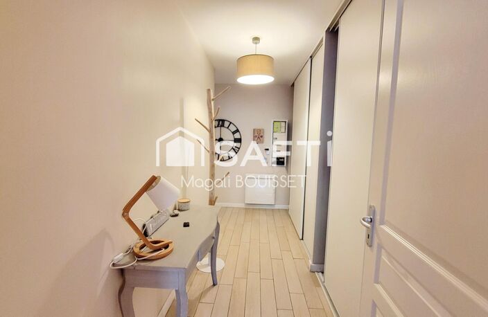 Appartement T4 de 91m², refait à neuf en 2011, emplacement prisé, 6 couchages bon rendement locatif. — photo 4