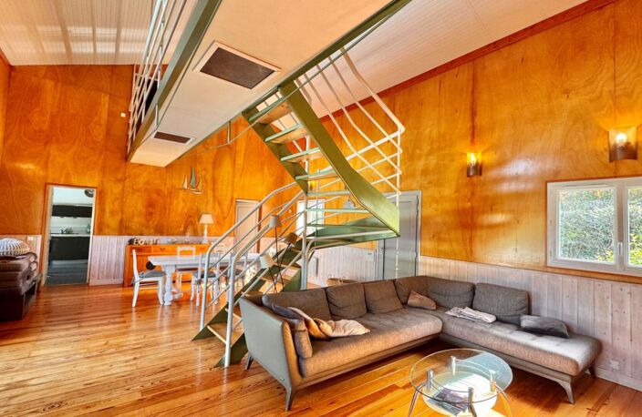 Grande villa "atypique" avec piscine — photo 5
