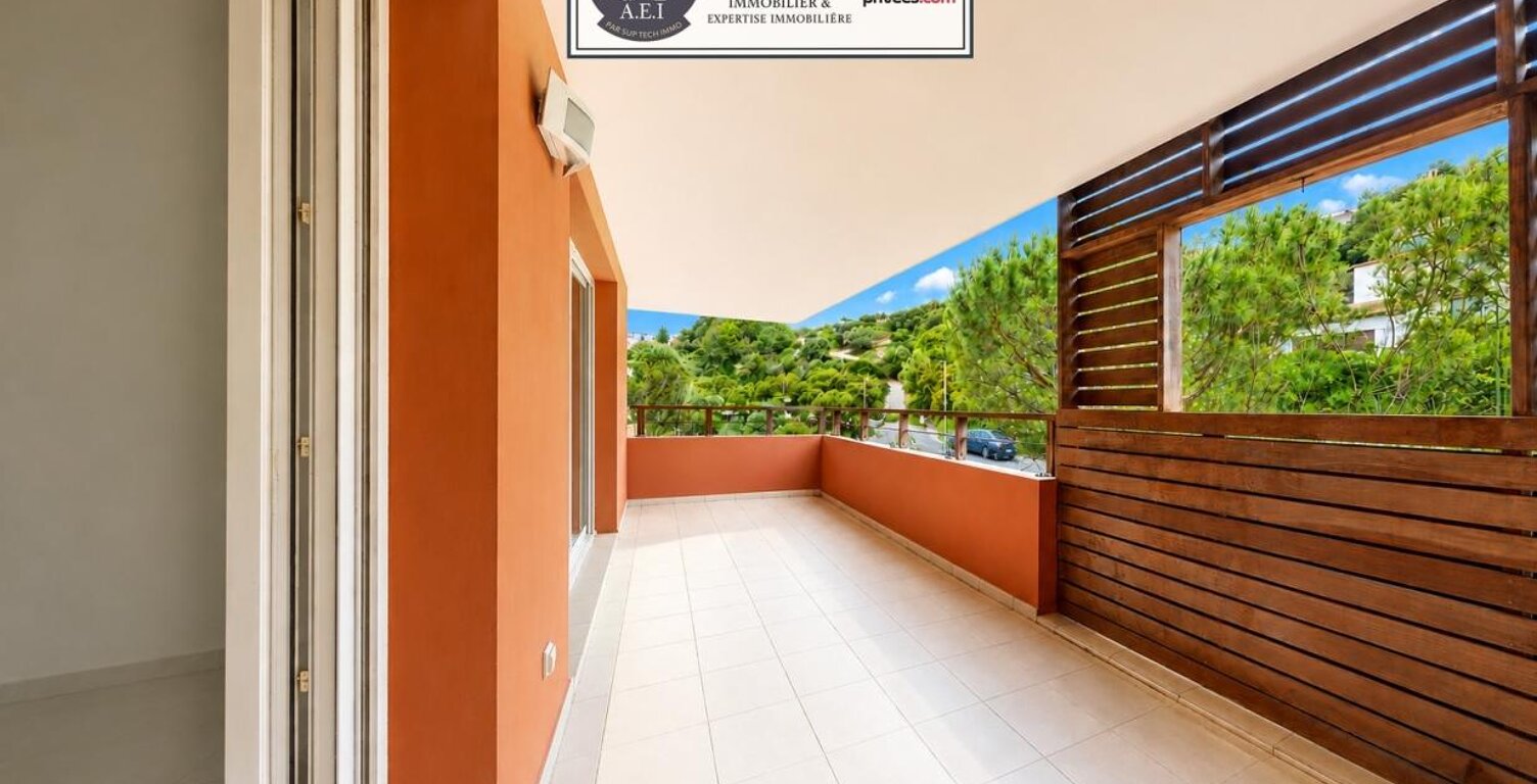 Appartement 3 pièces de 77,15 m² avec terrasse + garage, plages à pied — photo 1