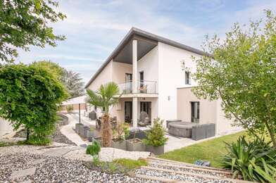 Maison 6 pièces 392600 €