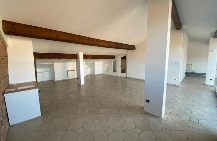 Location appartement 3 pièces 80 m² à Toulouse (31000) — photo 2