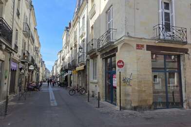 Commerce  700 €