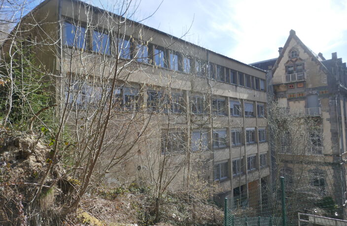 Immeuble avec 15 appartements sur la Bourboule — photo 2