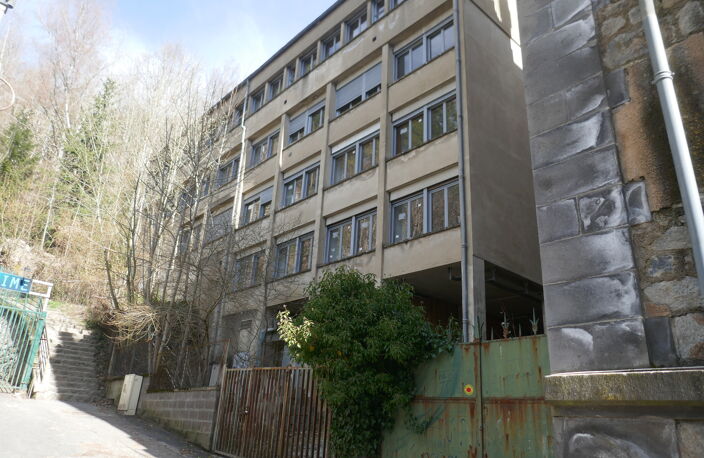 Immeuble avec 15 appartements sur la Bourboule — photo 3