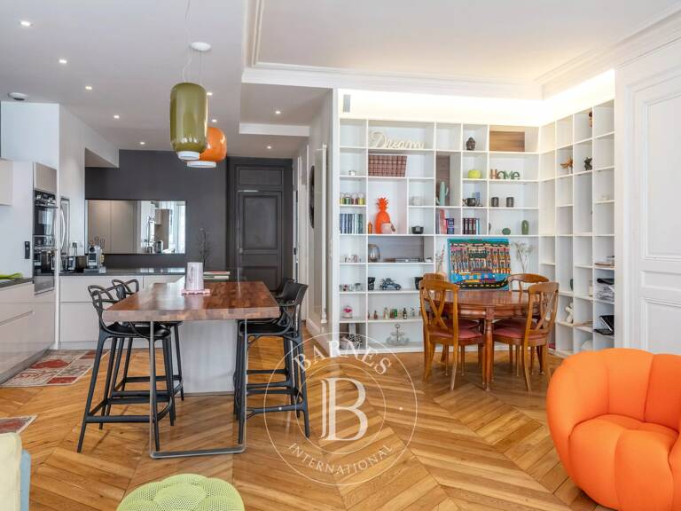 Lyon 1er – Rue Longue – Appartement de caractère de 117,35 m² avec cave et deux greniers — photo 1