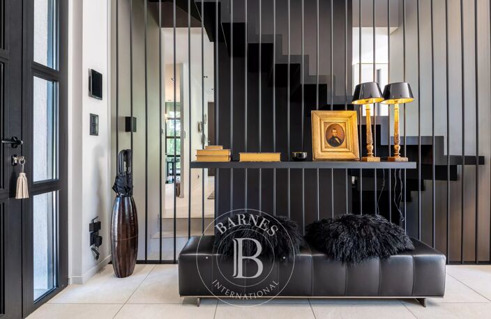 Maison d'architecte 315 m² - piscine et parc de 6647 m² - centre ville — photo 2