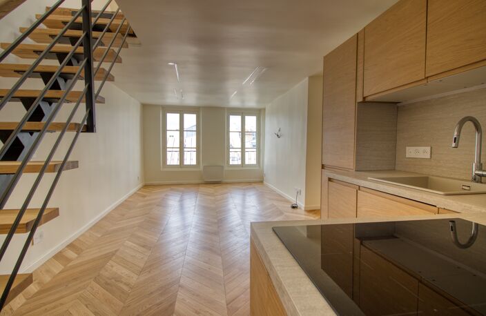 DUPLEX entièrement rénové, Hyper centre de Versailles — photo 4