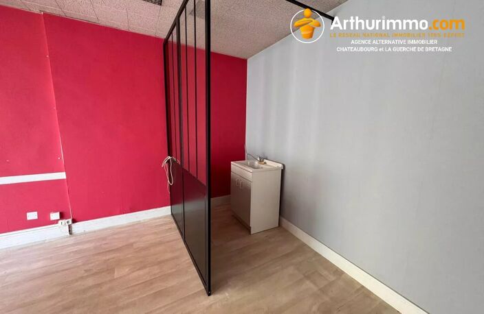 À LOUER – Local commercial 16 m² – Centre-ville de Craon — photo 2