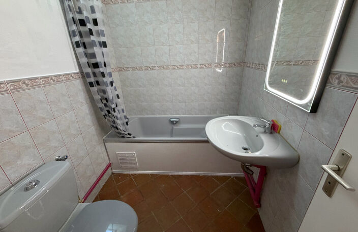 Maison F4 avec jardin clôturé — photo 4
