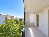 Appartement de type 2 avec terrasse et place de parking priv — photo 2