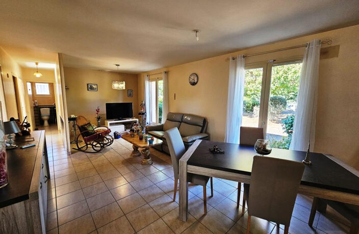 Maison de plain-pied 3 chambres avec garage et jardin   IZON — photo 4