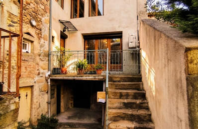 Maison de village avec terrasse et caves — photo du bien