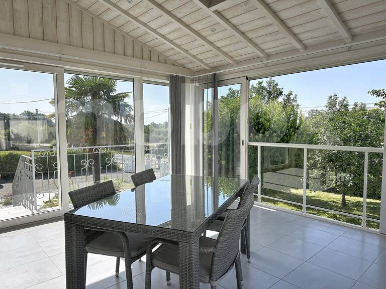 MAISON FAMILIALE AVEC POTENTIEL D'AMENAGEMENT — photo 1
