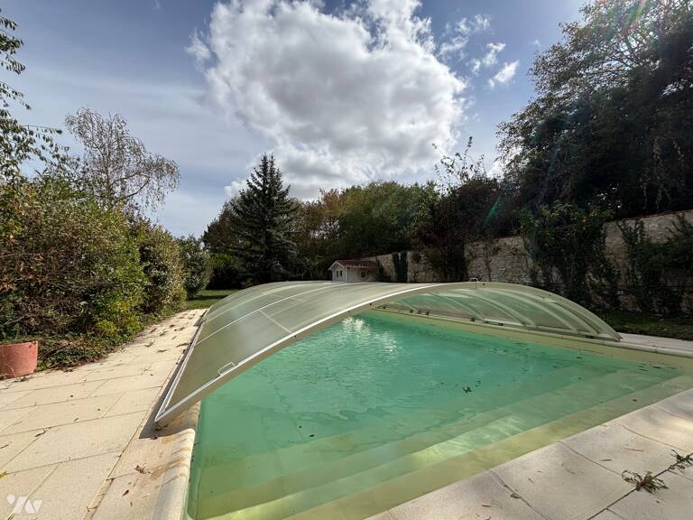 Maison 7 pièces 244 m² — photo 1