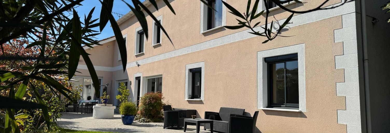 Maison 5 Pièces 221 m² à vendre à Eysines (33320)