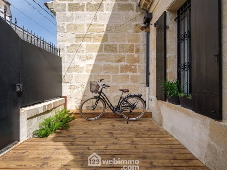 Maison - 81m² - Bègles — photo 1