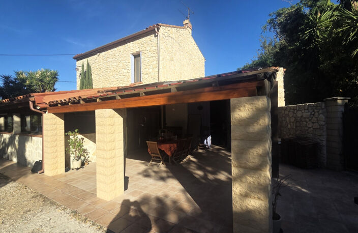 MAS CATALAN AVEC 3 GÎTES SUR 1 HECTARE DE TERRAIN — photo 5