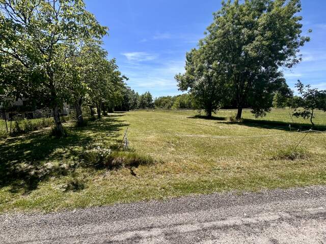 Vente Terrain 3 200 m&sup2; — photo du bien