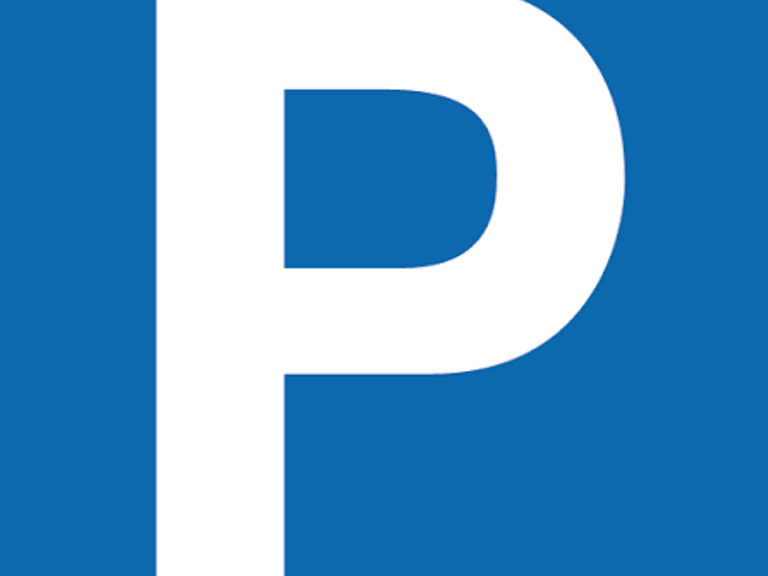Garage/Parking — photo 1