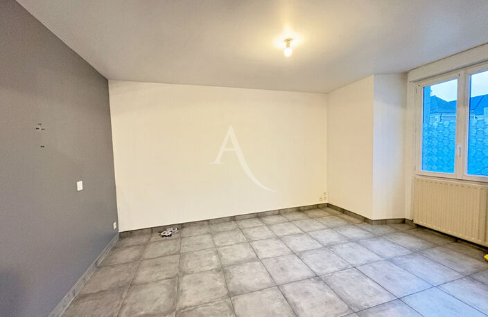 MAISON T3 - GENNES SUR GLAIZE — photo 2