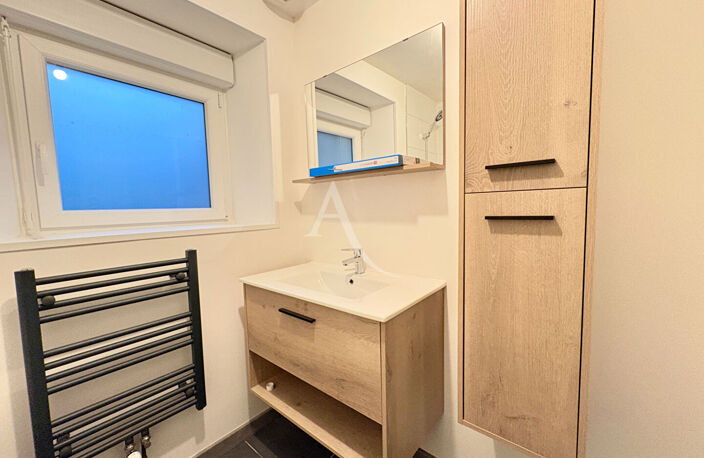 MAISON T3 - GENNES SUR GLAIZE — photo 4