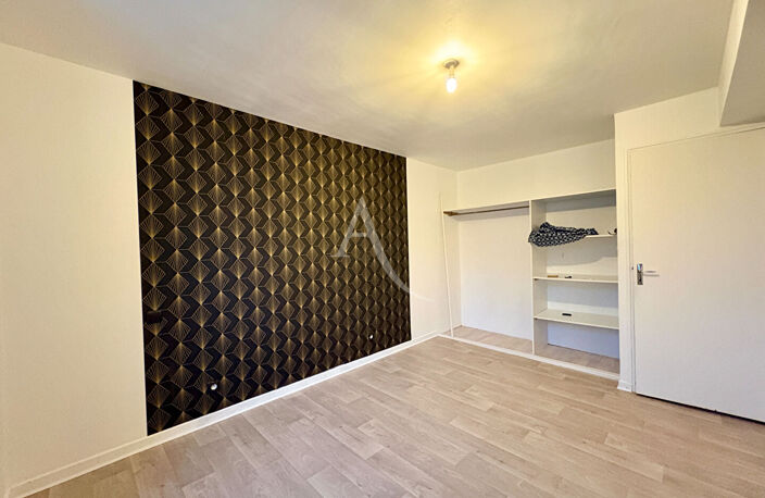 MAISON T3 - GENNES SUR GLAIZE — photo 5