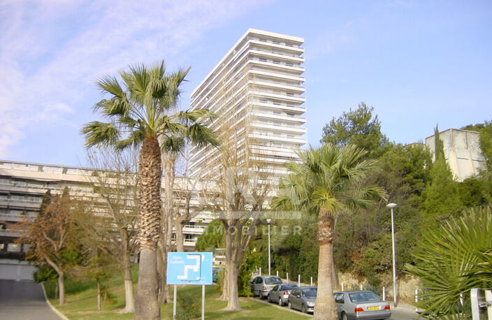Super Cadenelle, 13008 Lot de 3 chambres — photo 2