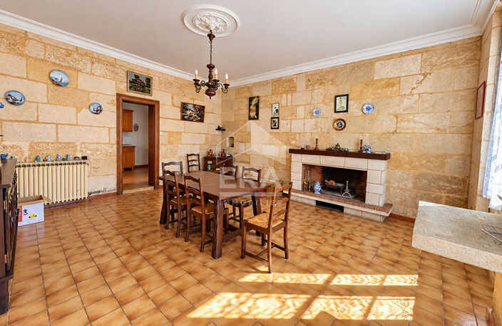 Maison à vendre à Tauriac - 7 pièces, 209 m², travaux à prévoir — photo 3