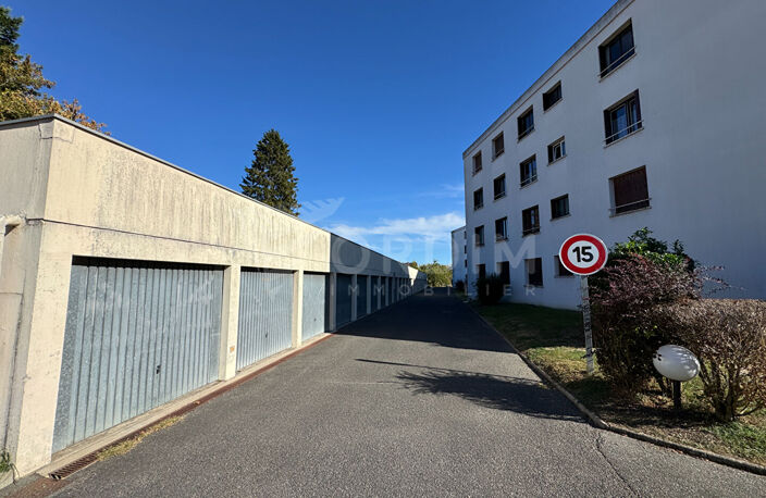 COSNE SUR LOIRE, Appartement T3 d'env. 73.15 m² avec garage. — photo 2