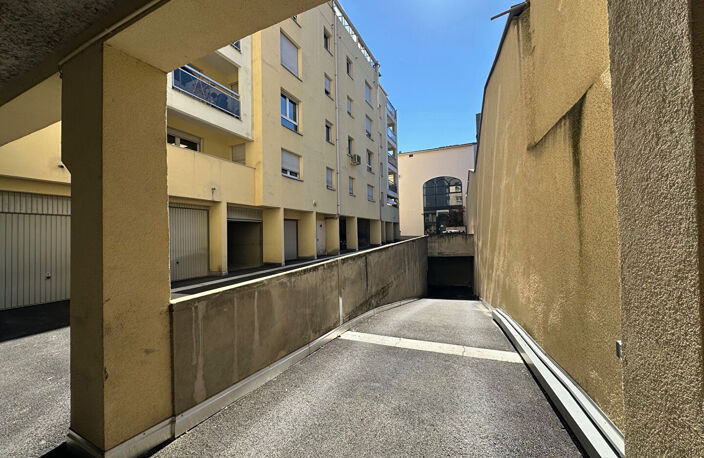 GARAGE CHAMBERY — photo 3