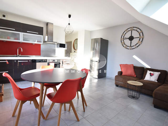 MOUXY ? Charmant T2 avec terrasse, petite vue lac et garage — photo du bien