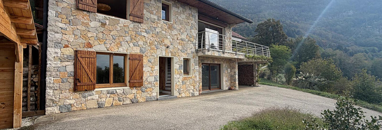 Maison 6 Pièces 126 m² à vendre à Novalaise (73470)
