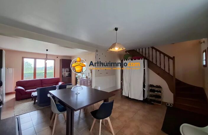 Maison traditionnelle 128 m², sous-sol complet, terrain 2 204 m² — photo 3