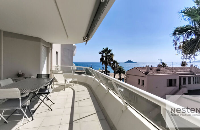 FREJUS PLAGE  T2 GRANDE TERRASSE VUE MER DOUBLE GARAGE — photo 2
