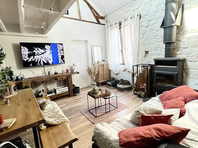 MAISON DE VILLE CHAUMONTEL MEUBLE — photo du bien