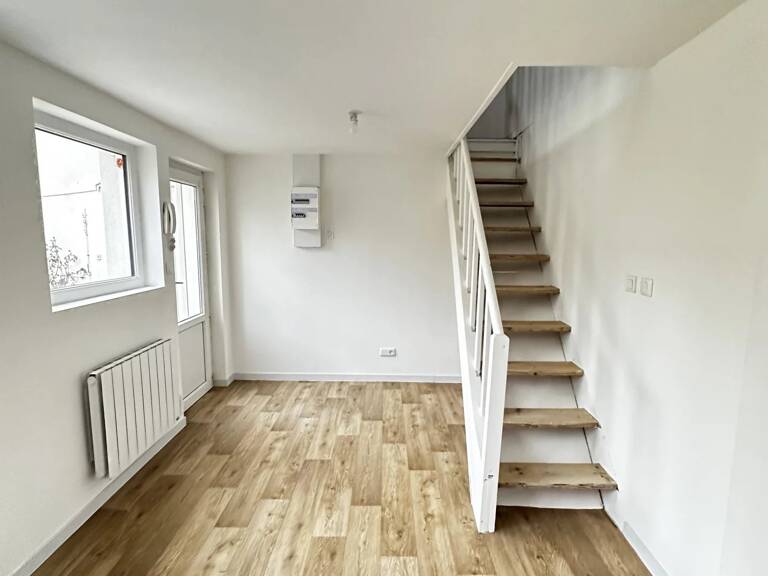 Grand studio en  Duplex LAMORLAYE — photo 1