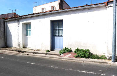 MAISON ANCIENNE A RENOVER DE 48 M2 SUR UN TERRAIN CLOS DE 63 — photo du bien