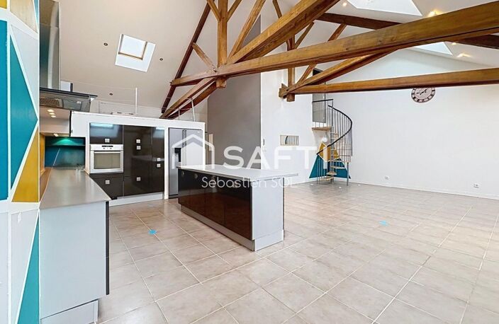 Appartement 4 chambres avec mezzanine  (148 m² au sol) 108 m² loi Carrez — photo 2